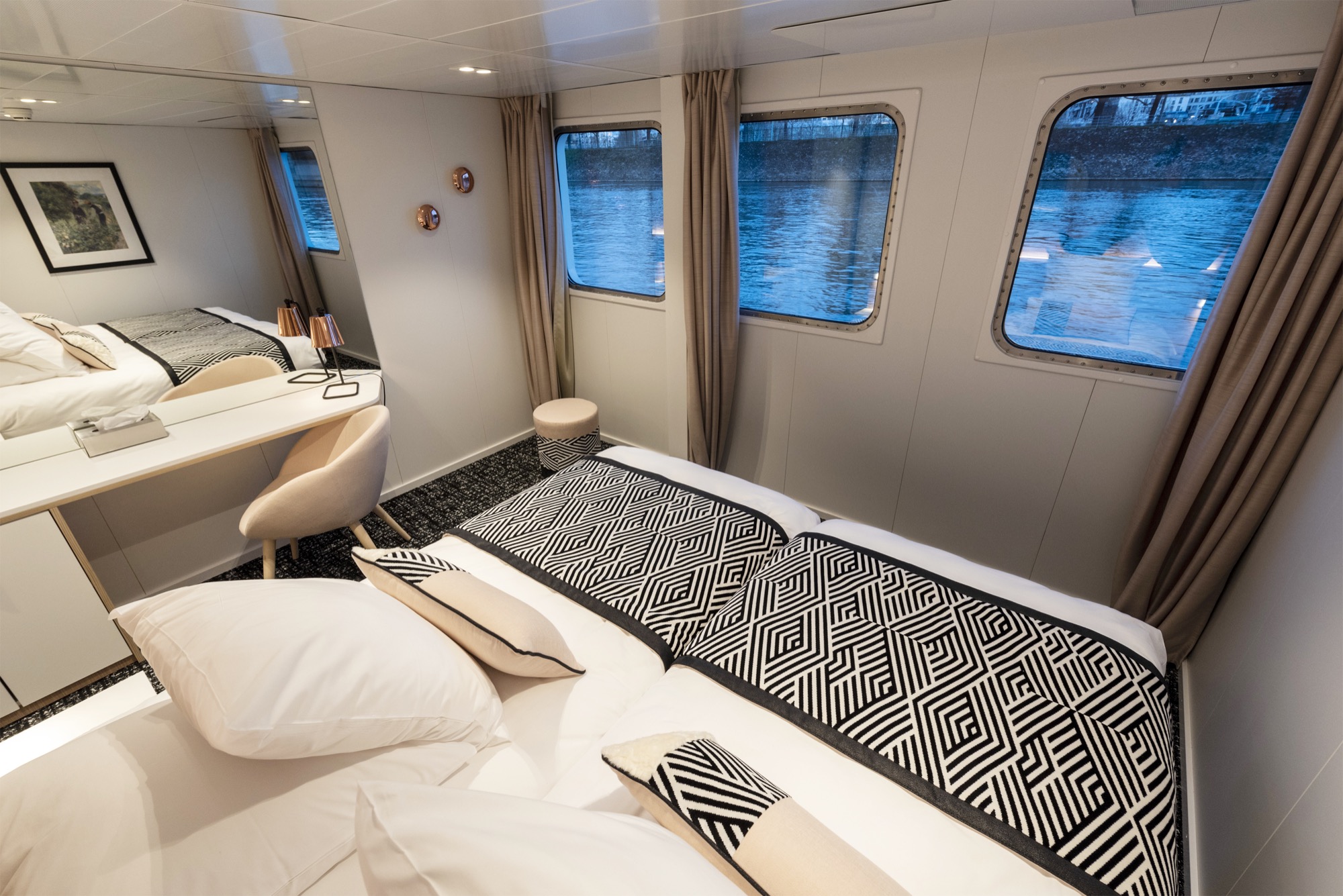 CroisiEurope MS Renoir Cabin Main Deck 1.jpg